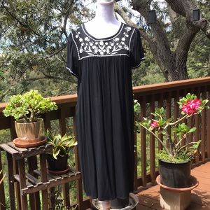 Old Navy SS Embroidered Yolk Dress Black size L